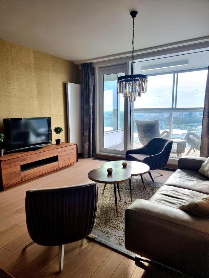 Majestic Golden View Apartment Bratislava Exterior photo